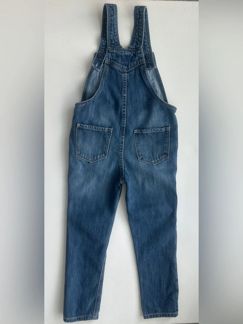 GAP girl’s Dark Blue Kids Denim Overalls. Size 4T.